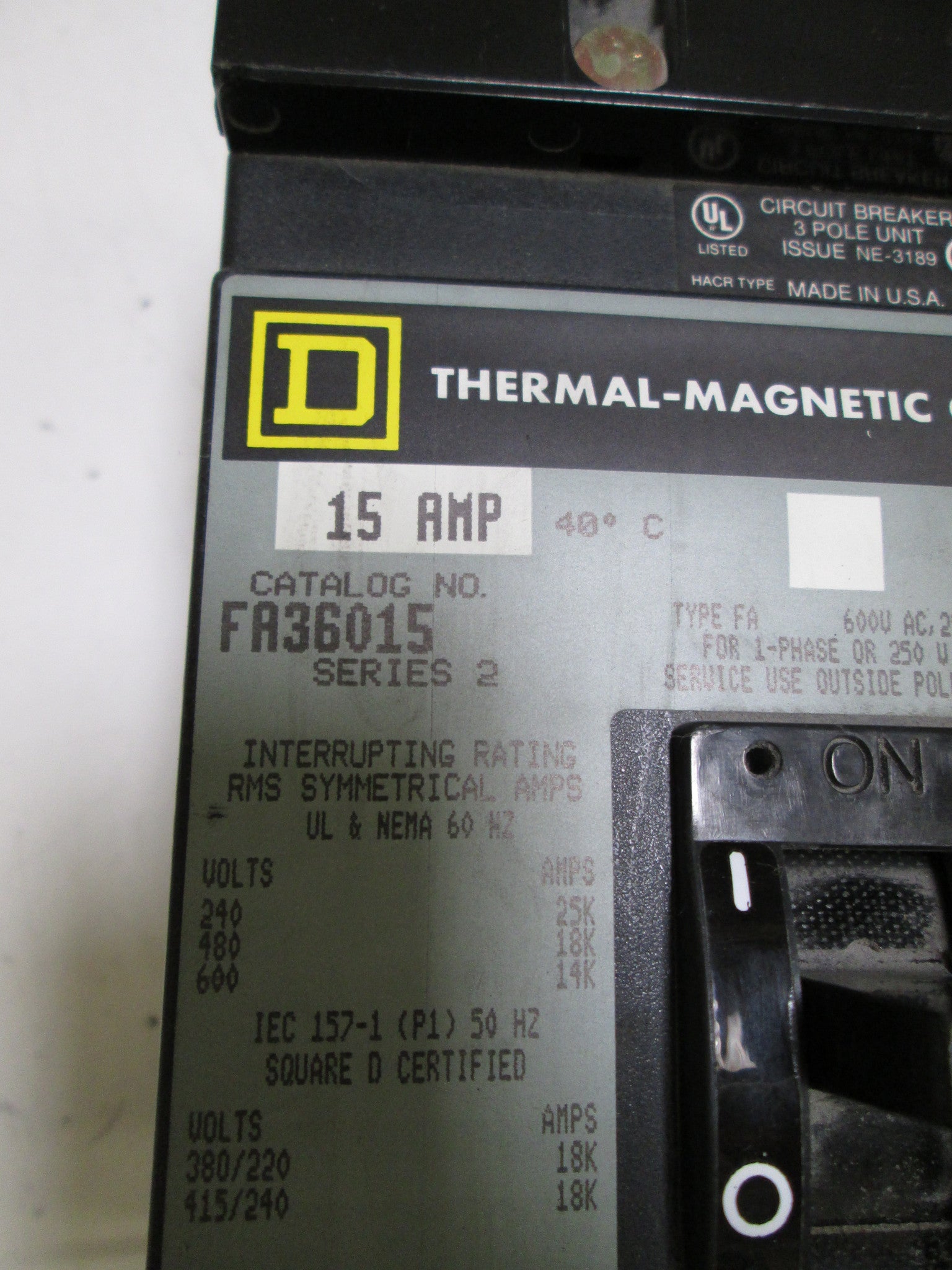 SQUARE D CRICUIT BREAKER FA36015 *NEW IN BOX*
