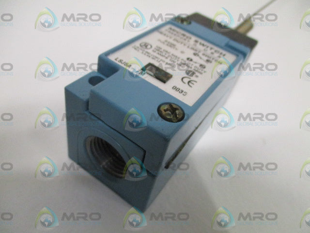 MICROSWITCH LSJ5A-7M LIMIT SWITCH *NEW NO BOX*