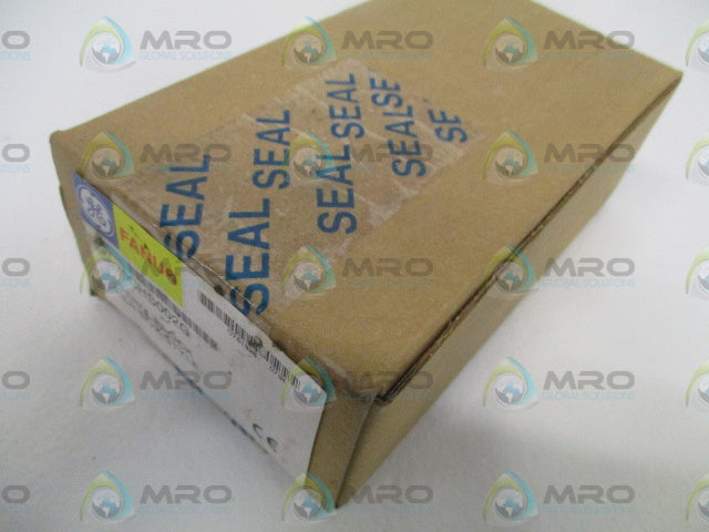 GE FANUC IC670CHS002G I/O TERMINAL BLOCK *FACTORY SEALED*