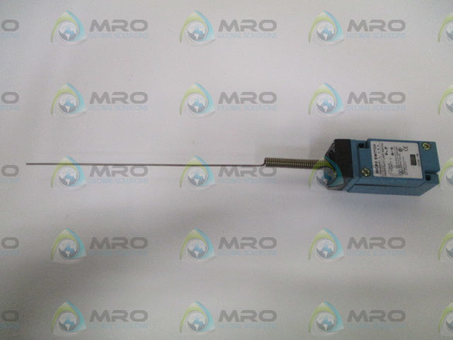 MICROSWITCH LSJ5A-7M LIMIT SWITCH *NEW IN BOX*