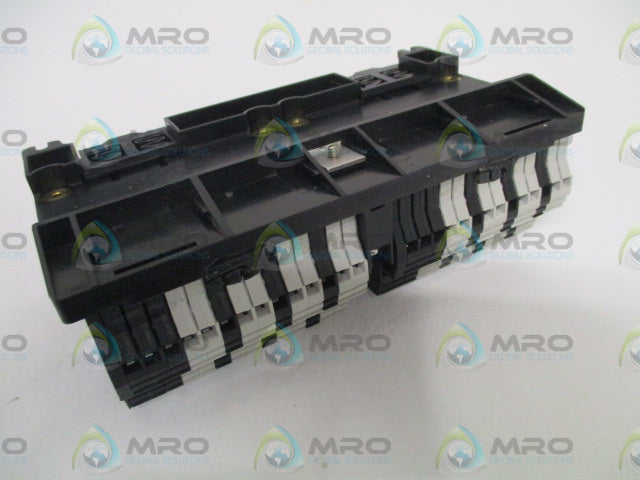 GE FANUC IC670CHS002A I/O BASE 2 TIER BOX *USED*