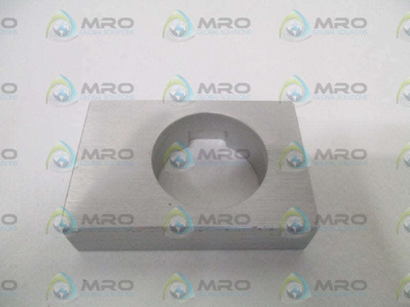 INDUSTRIAL MRO B03020 HOUSING BRIDGE *NEW NO BOX*