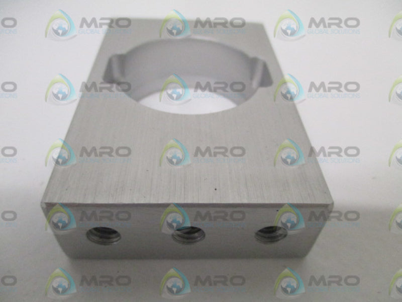 INDUSTRIAL MRO B03020 HOUSING BRIDGE *NEW NO BOX*