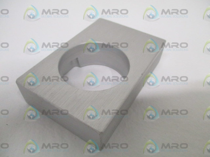 INDUSTRIAL MRO B03020 HOUSING BRIDGE *NEW NO BOX*