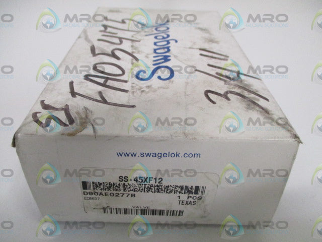 SWAGELOK SS-45XF12 BALL VALVE *NEW IN BOX *