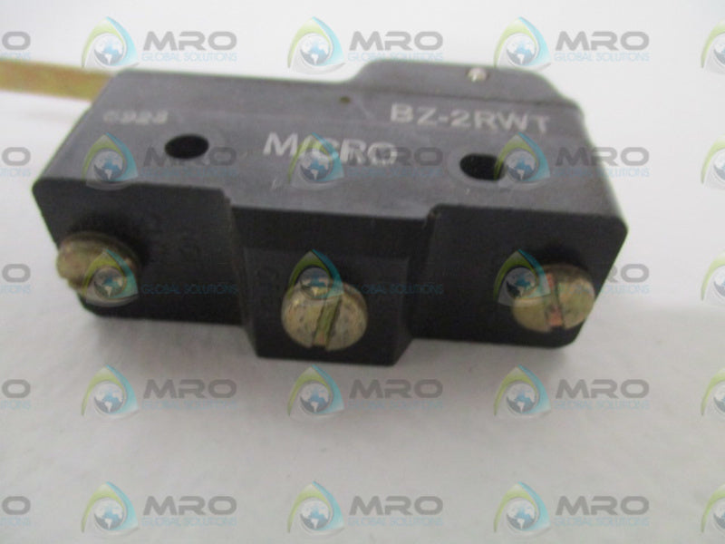MICRO SWITCH BZ-2RWT STRAIGHT LEVER SWITCH *NEW NO BOX*