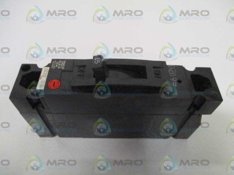 GENERAL ELECTRIC TED113015 CIRCUIT BREAKER 15A (CRACKED AS PICTURED) *USED *
