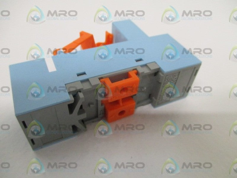 RELECO S7-I0 SOCKET *NEW NO BOX*