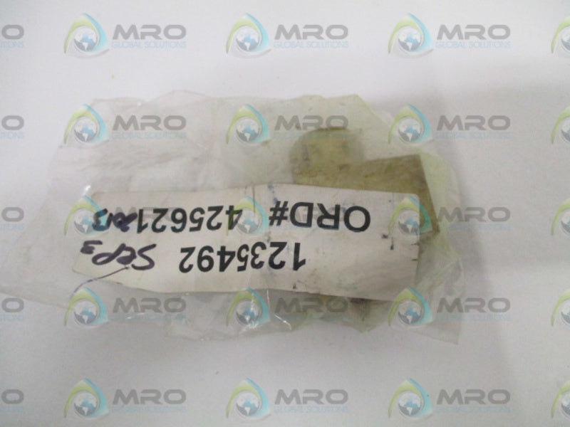 INDUTRIAL MRO 1235492 FITTING * NEW IN FACTORY BAG *