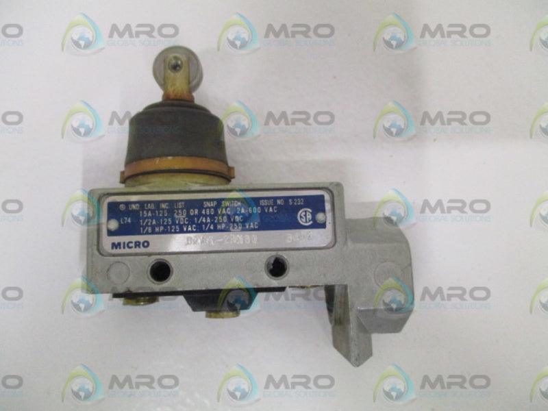 MICRO SWITCH BZE6-2RN80 (GREY)(MISSING BASE) *NEW NO BOX*