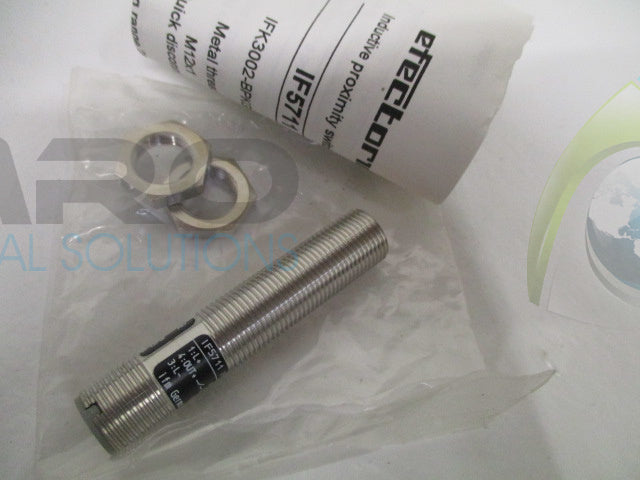 IFM EFECTOR IF5711 INDUCTIVE PROXIMITY SENSOR *NEW IN BOX*