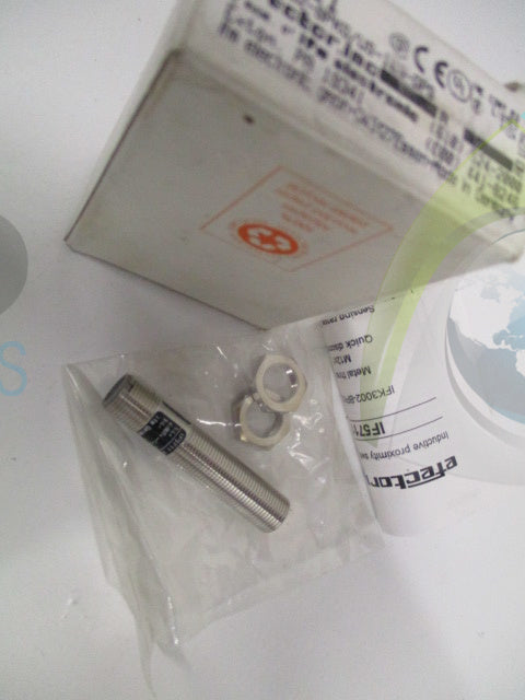 IFM EFECTOR IF5711 INDUCTIVE PROXIMITY SENSOR *NEW IN BOX*