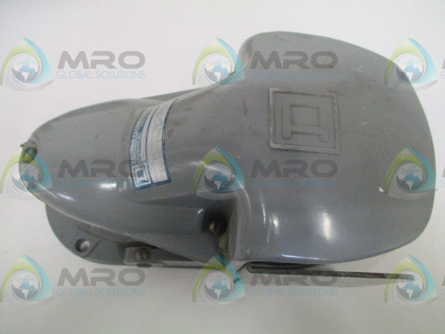 SQUARE D 9002-AW-20 SER. B FOOT SWITCH (AS PICTURED) *NEW NO BOX*