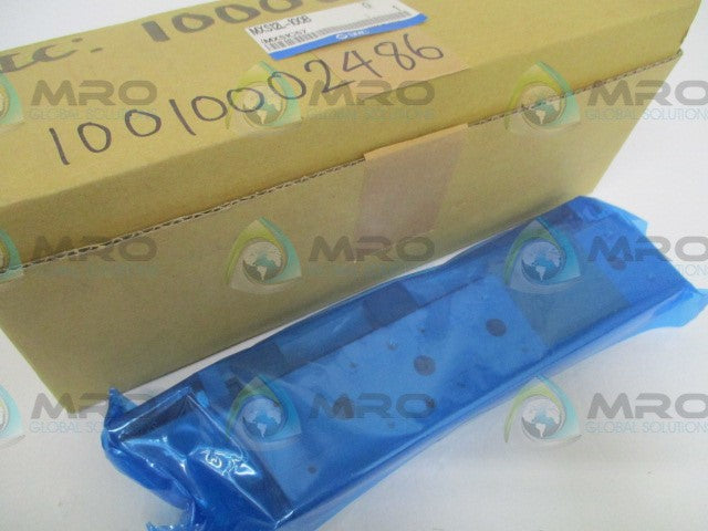 SMC MXS12L-100B SHOCK ABSORB CYLINDER SLIDE TABLE *NEW IN BOX*