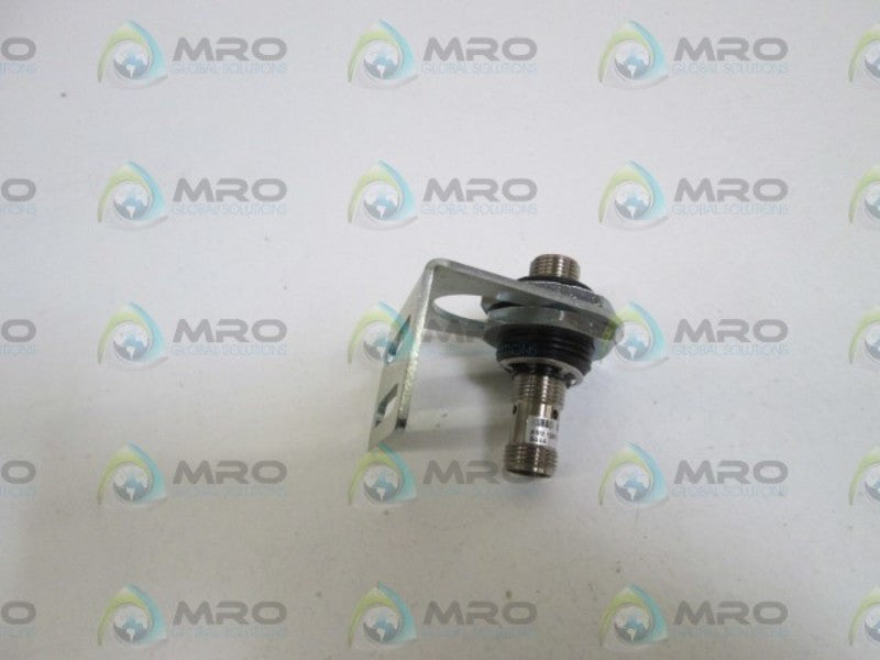 BAUMER INDUCTIVE SENSOR IFRM 12N1701/S14L  UNMP