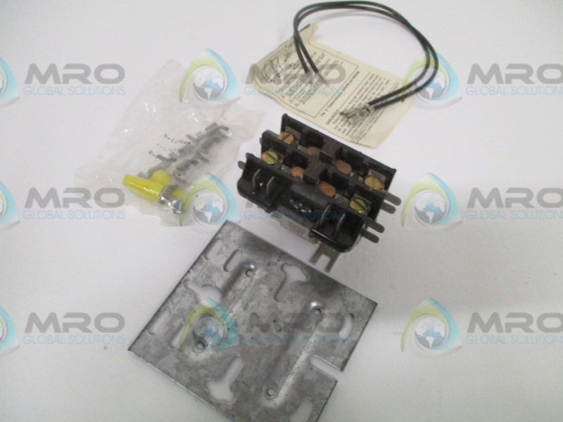 HONEYWELL R8243B1013 CONTACTOR 24V *NEW IN BOX*