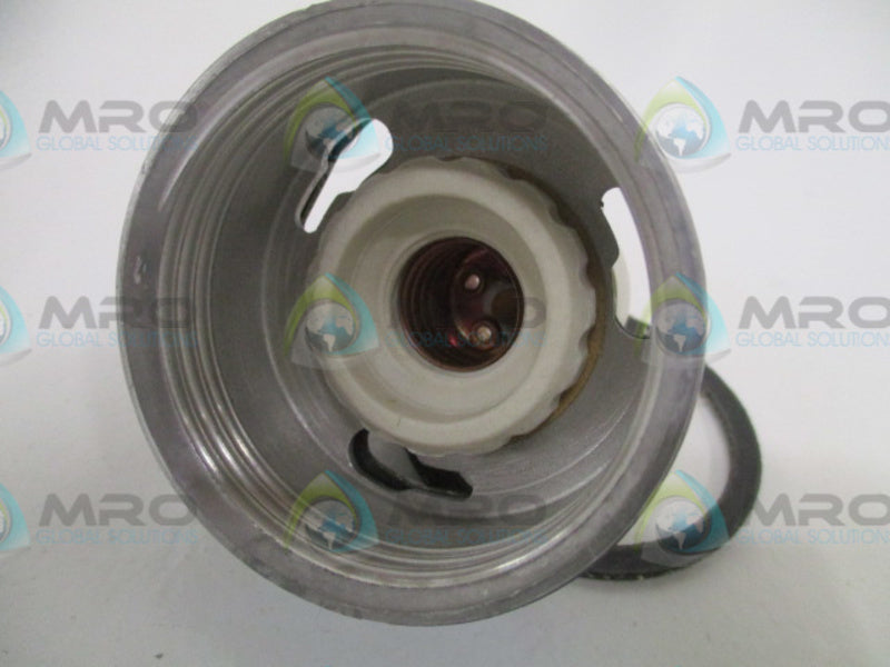 PYLE-NATIONAL P0N-5 LIGHTING FIXTURE ASSEMBLY *NEW NO BOX*