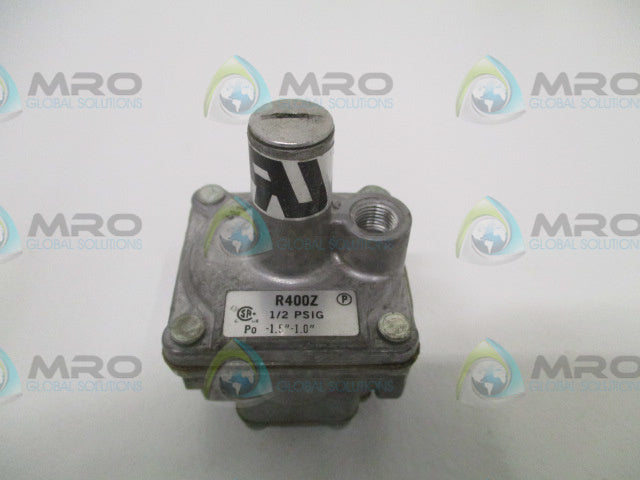 MAXITROL R400Z GAS REGULATOR VALVE 1/2 PSIG *USED*