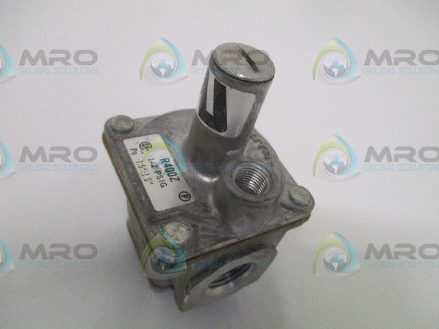 MAXITROL R400Z GAS REGULATOR VALVE 1/2 PSIG *USED*