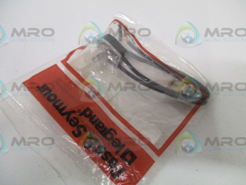 PASS & SEYMOUR 575 PUSH BUTTON CANOPY SWITCH *NEW IN FACTORY BAG*