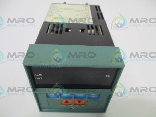 HONEYWELL UDC2000 MINI-PRO DC2005-1-0000-00FM-00-0111 TEMP (REPAIRED) *USED*