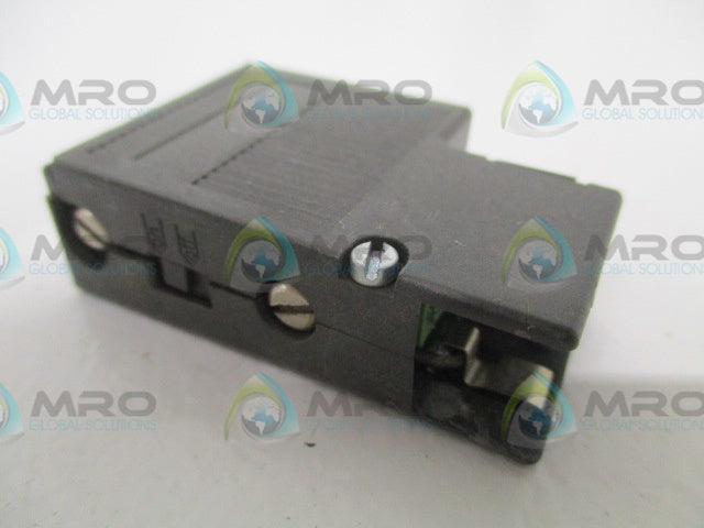 SIEMENS 6ES7972-0BA20-0XA0 BUS CONNECTOR PROFIBUS (AS PICTURED) *USED*