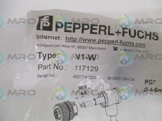 PEPPERL+FUCHS V1-W FEMALE CORDSET *NEW IN FACTORY BAG*