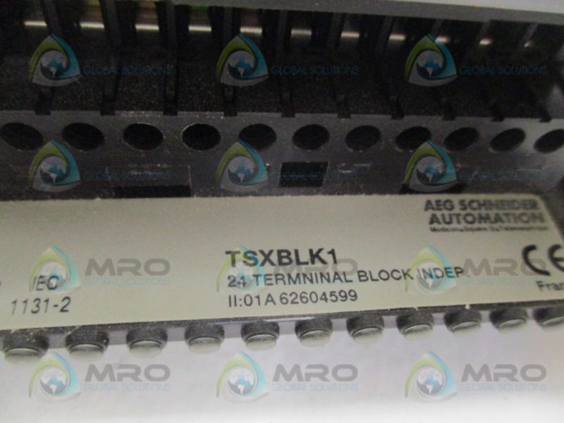 SCHNEIDER AEG TSXBLK1 TERMINAL BLOCK *NEW IN BOX*