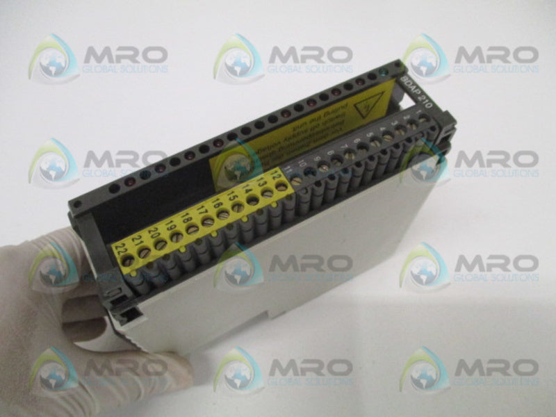 SCHNEIDER AEG TSX A120 AS-BDAP-210 OUTPUT MODULE *NEW NO BOX*