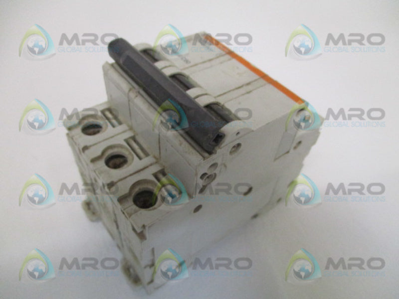 MERLIN GERIN 17472 CIRCUIT BREAKER 30A  UNMP
