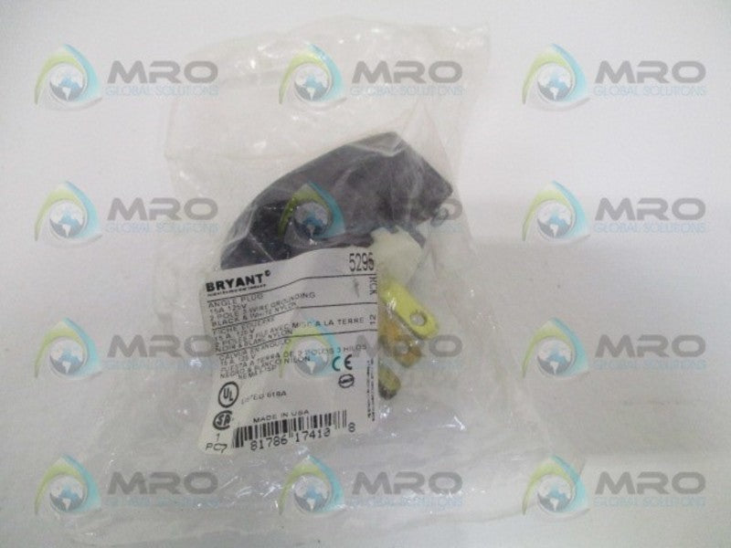 BRYANT 5295 ANGLE PLUG * NEW IN FACTORY BAG *