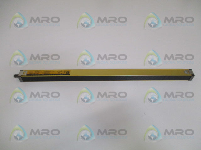 OMRON F3SN-A0607P25-L LIGHT CURTAIN EMITTER (MISSING ACCESSORIES) *NEW NO BOX*