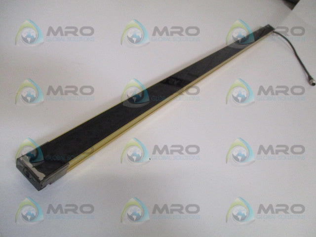 OMRON STI F3SJ-A0905P20-D (MISSING ACCESSORIES) *NEW NO BOX*