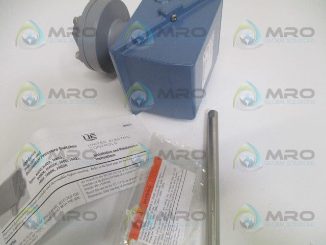 UNITED ELECTRIC H400K-15945 DIFFERENTIAL PRESSURE SWITCH 0-20 PSI *NEW NO BOX*