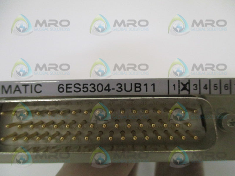 SIEMENS SIMATIC S5 6ES5304-3UB11 INTERFACE MODULE * NEW IN BOX *
