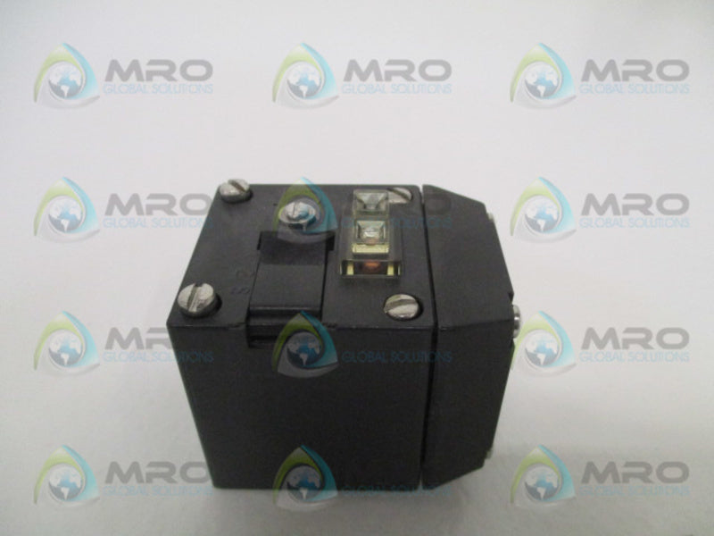 PEPPERL+FUCHS MPD2HD DIFFUSE SENSOR HEAD *USED*