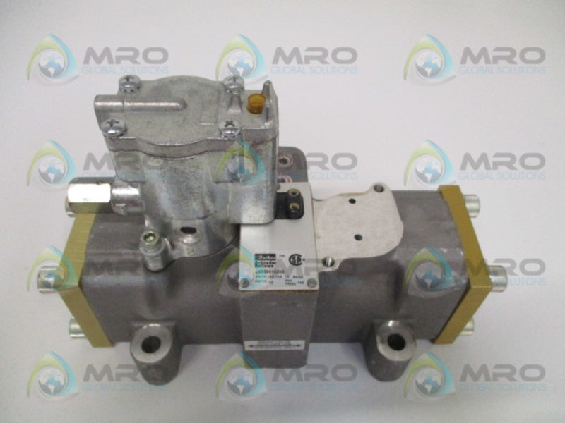PARKER L6558910253 SOLENOID AIR CONTROL VALVE (AS PICTURED) *USED*