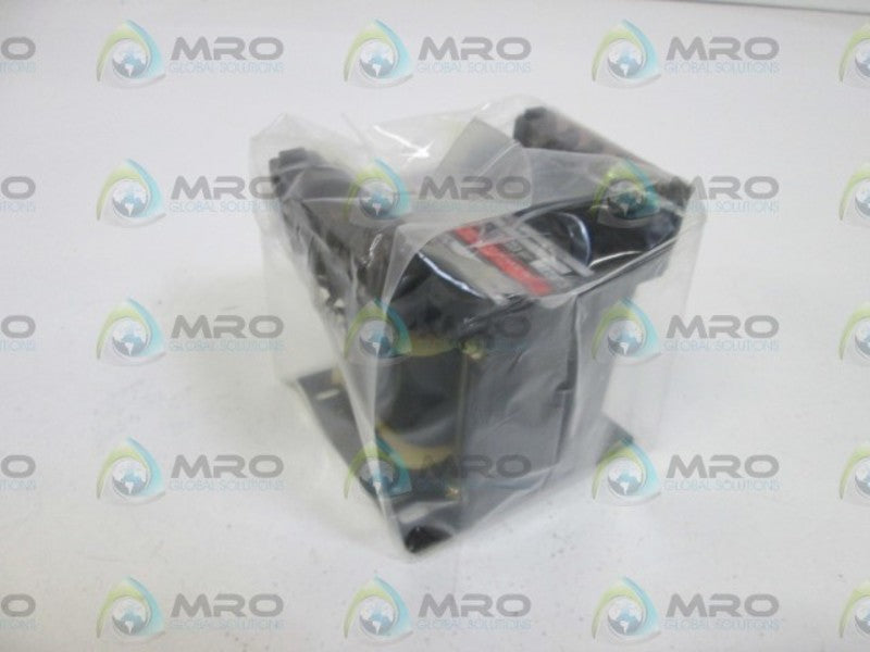 CONTER / AIHARA ELECTRIC TRANSFORMER 200V-220V YS-100  NSMP