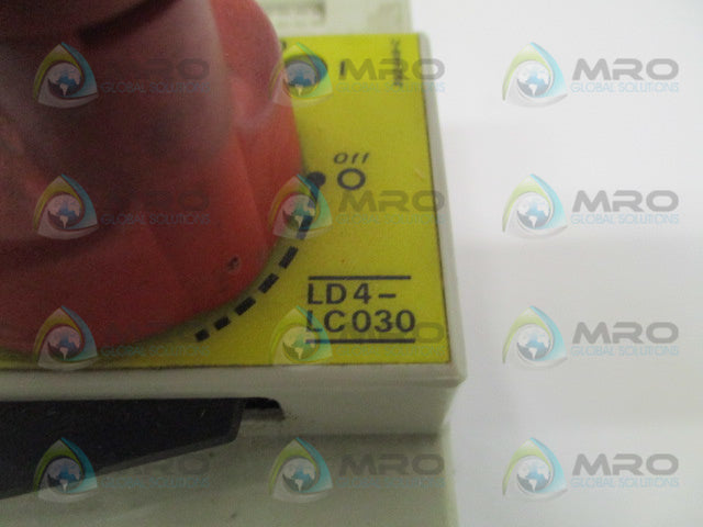TELEMECANIQUE LD4-LC030 w/ LB1-LC03M07 MOTOR STARTER 100V *USED*