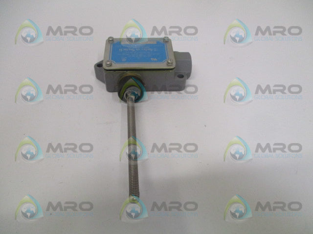 SELECTA SS84-BAF1-2RN18-RH LIMIT SWITCH *NEW IN BOX*