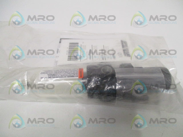 SPEEDAIRE 4ZK74 FILTER/REGULATOR 1/8" *NEW IN FACTORY BAG*