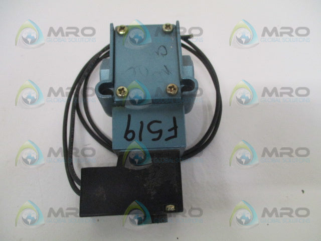 MAC 55B-22-PE-111CA SOLENOID VALVE *USED*
