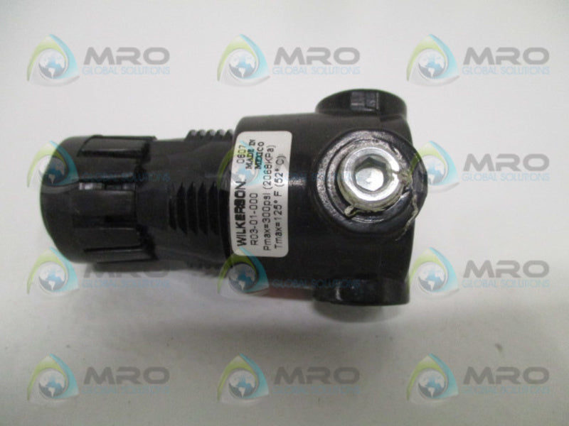 WILKERSON R03-01-000 AIR REGULATOR 1/8" *USED*