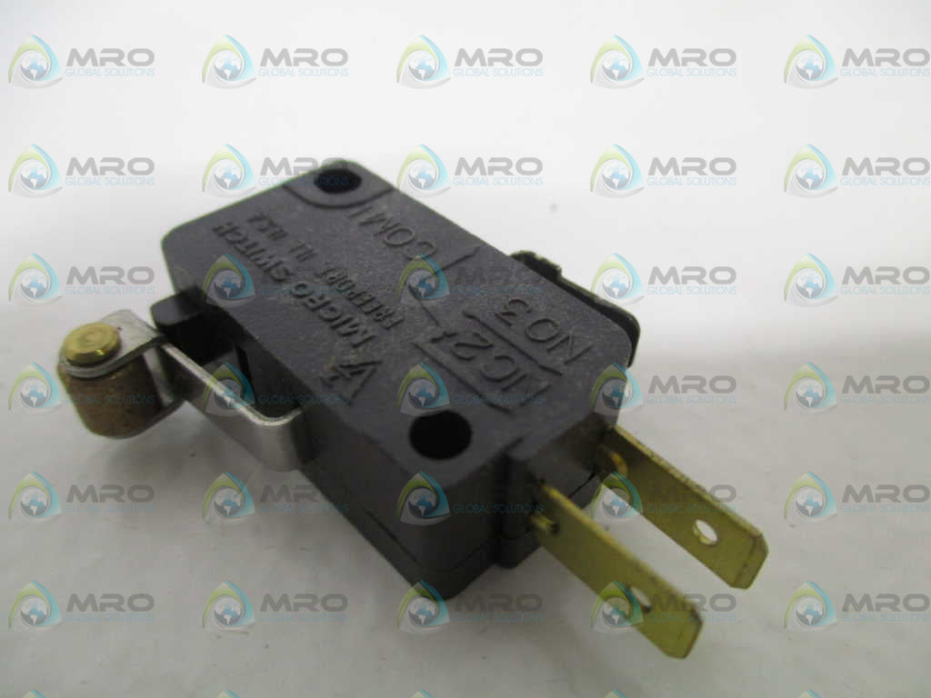 MICROSWITCH V7-1C13D8-201 BASIC ROLLER SWITCH *NEW NO BOX*