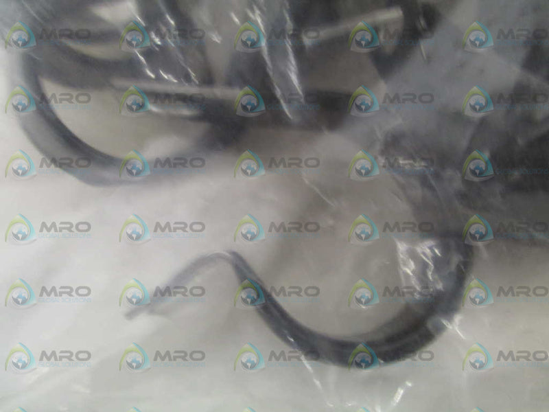 INDUSTRIAL MRO COV1709Z1 1" DIAMETER CLAMP (PKG OF 25) *NEW IN FACTORY BAG*