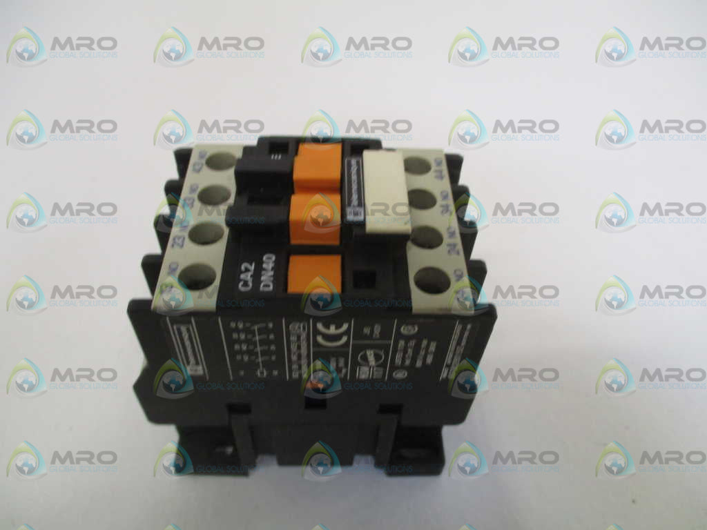 TELEMECANIQUE CA2DN40G6 CONTROL RELAY 120V *USED*