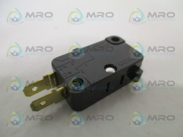 OMRON V-15G-1C25-K PIN PLUNGER SWITCH *USED*