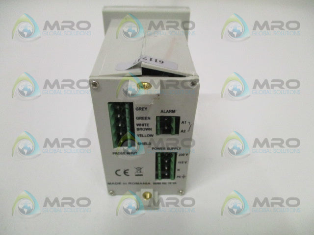 OMEGA CDCN-201 CONDUCTIVITY EC CONTROLLER (AS PICTURED) *USED*