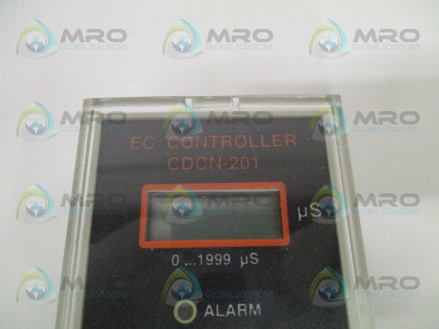 OMEGA CDCN-201 CONDUCTIVITY EC CONTROLLER (AS PICTURED) *USED*