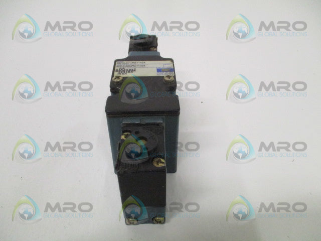 MAC 6221C-511-PM-111DA PNEUMATIC SOLENOID VALVE *USED*